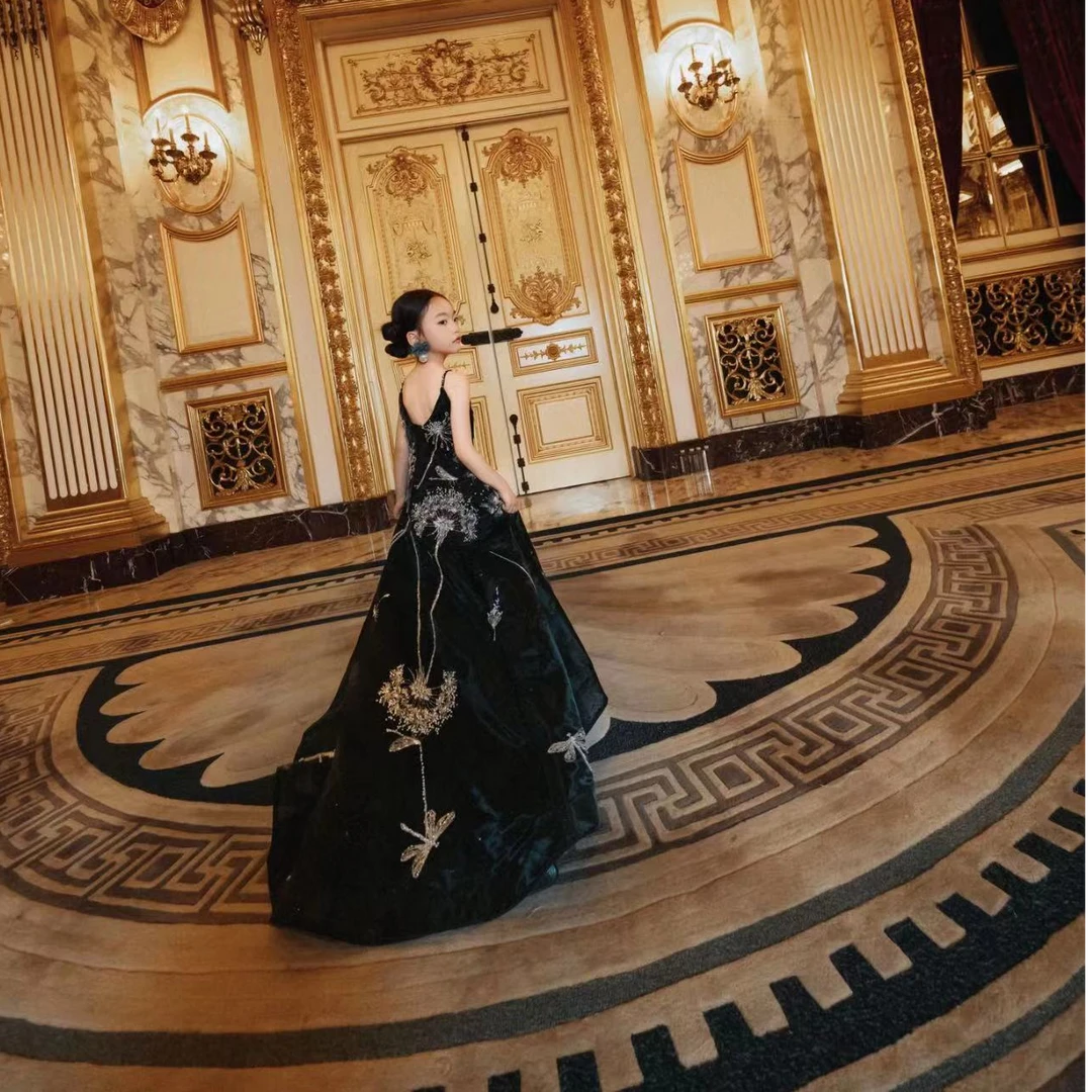 蒲公英走秀款高定37LM378儿童外套新款上新暂用浮力链接粉色长袖