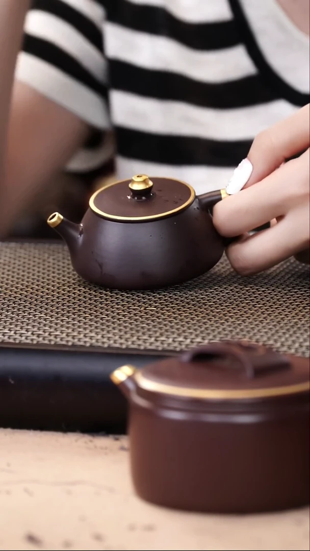 茶壶紫砂四号井茄皮紫泥描金平盖石瓢120cc