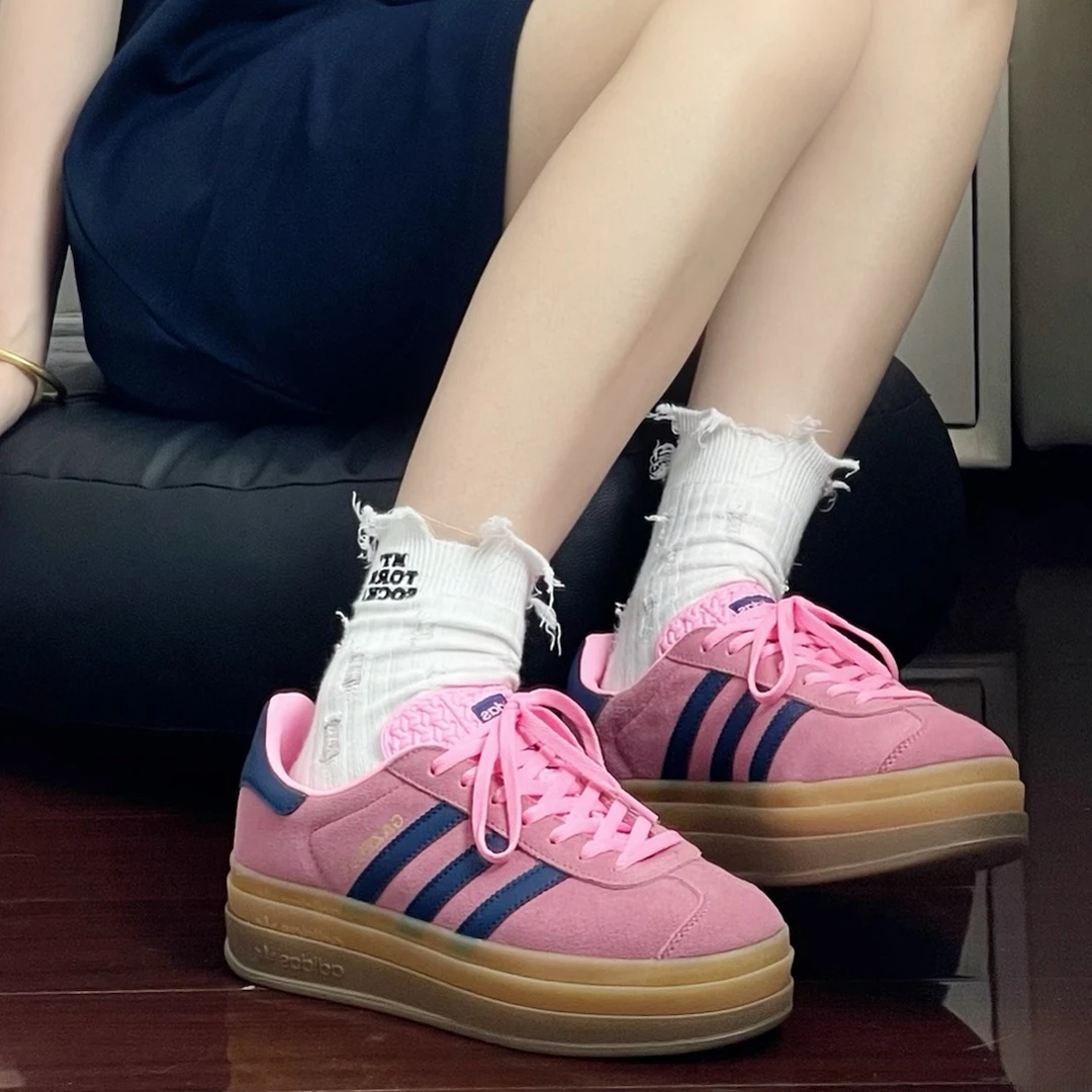 Adidas/阿迪达斯官方正品三叶草Gazelle Bold女子运动板鞋 H06122