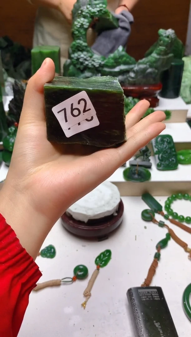 未镶嵌和田玉珠宝半成品1