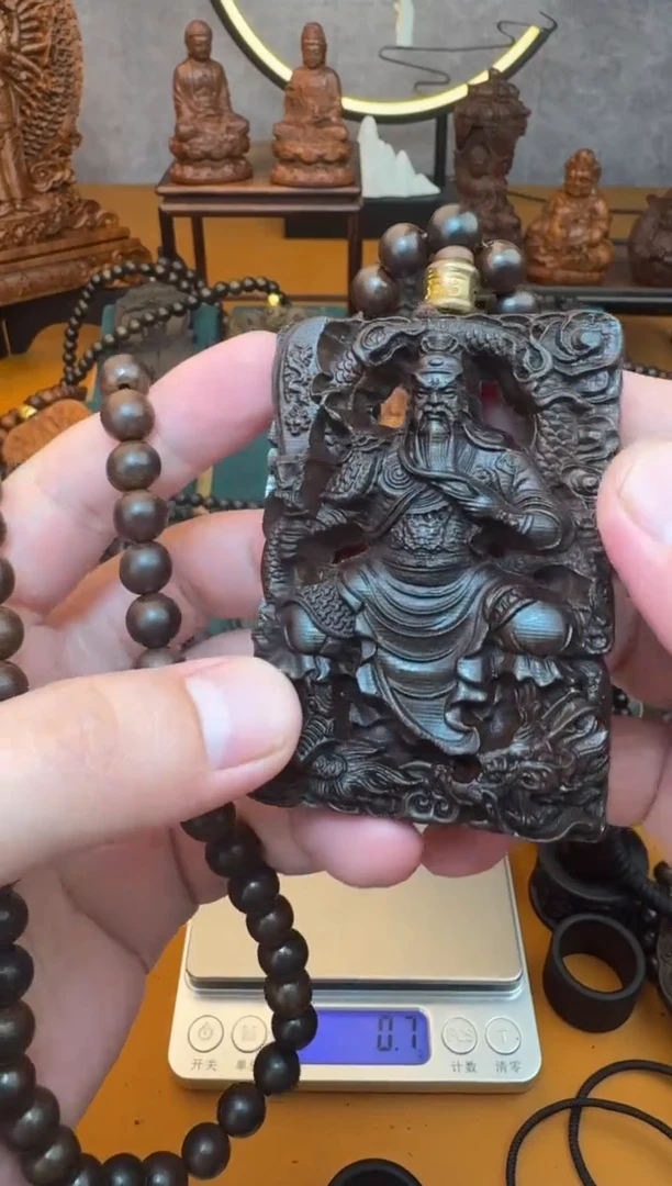 贡木吊坠《巴布亚贡木》新品御龙立刀关公+108颗