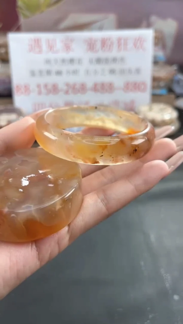 石英质玉手镯未镶嵌55