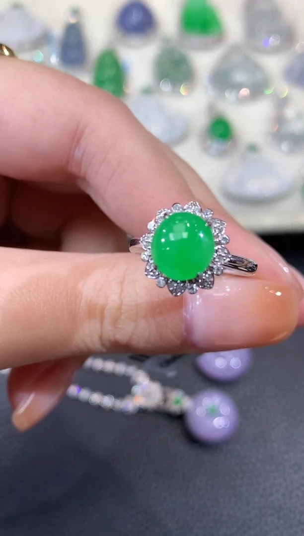 18K金镶嵌戒指翡翠A80