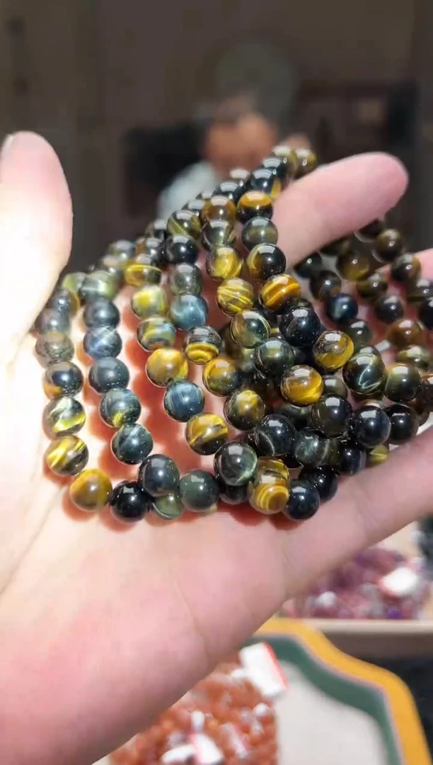 水晶手链未镶嵌黄蓝虎手链  卡8+