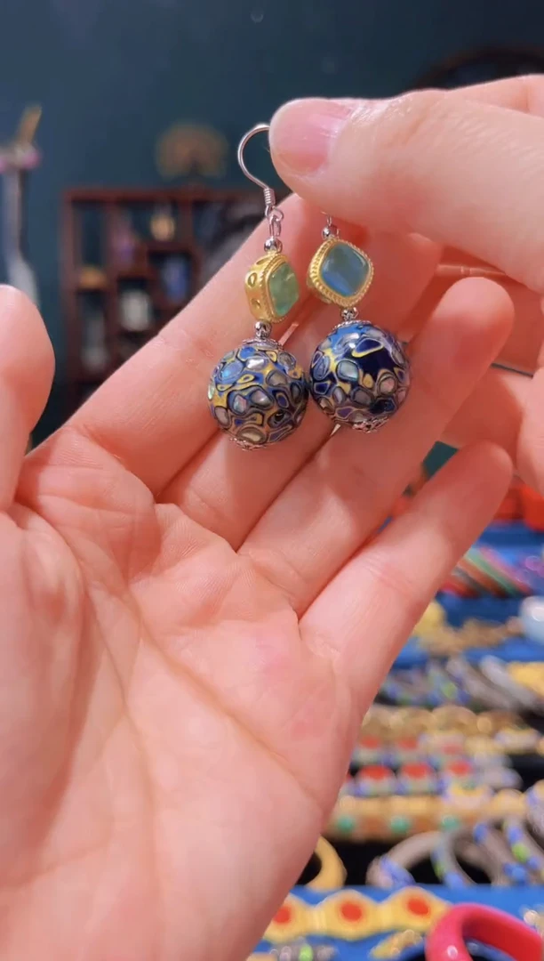 【闪购商品】非遗技艺漆皮漆耳坠  宝蓝色