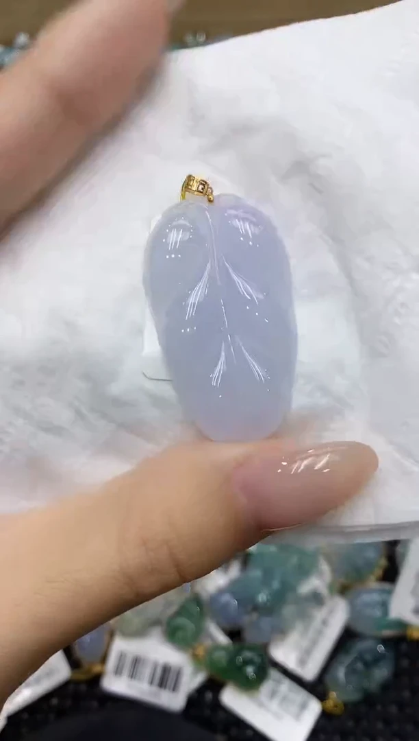 翡翠未镶嵌颈饰111111111111