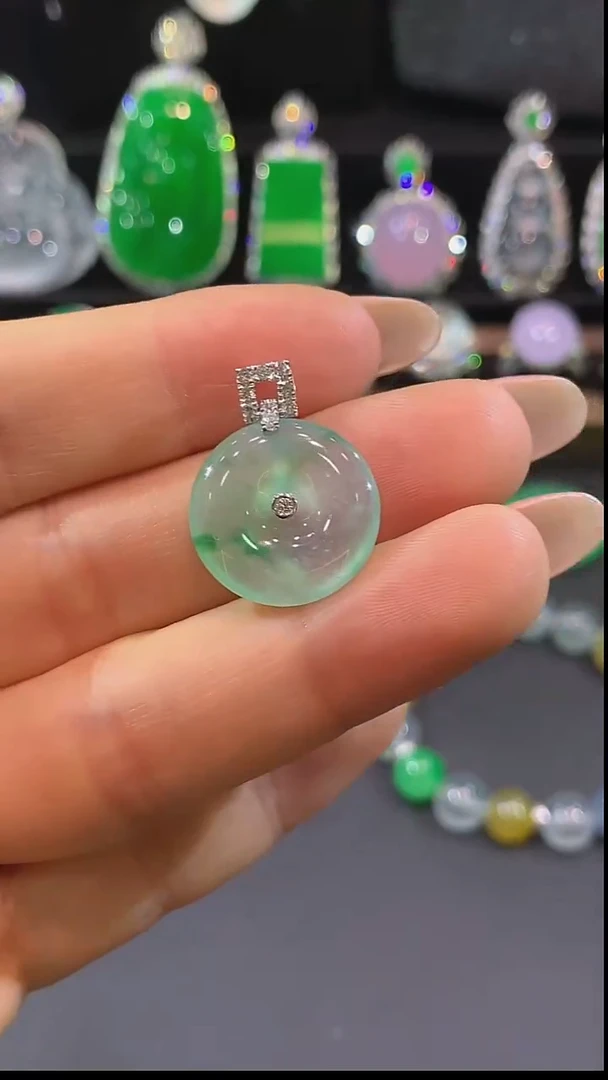 吊坠(不含链)18K金镶嵌翡翠吊坠