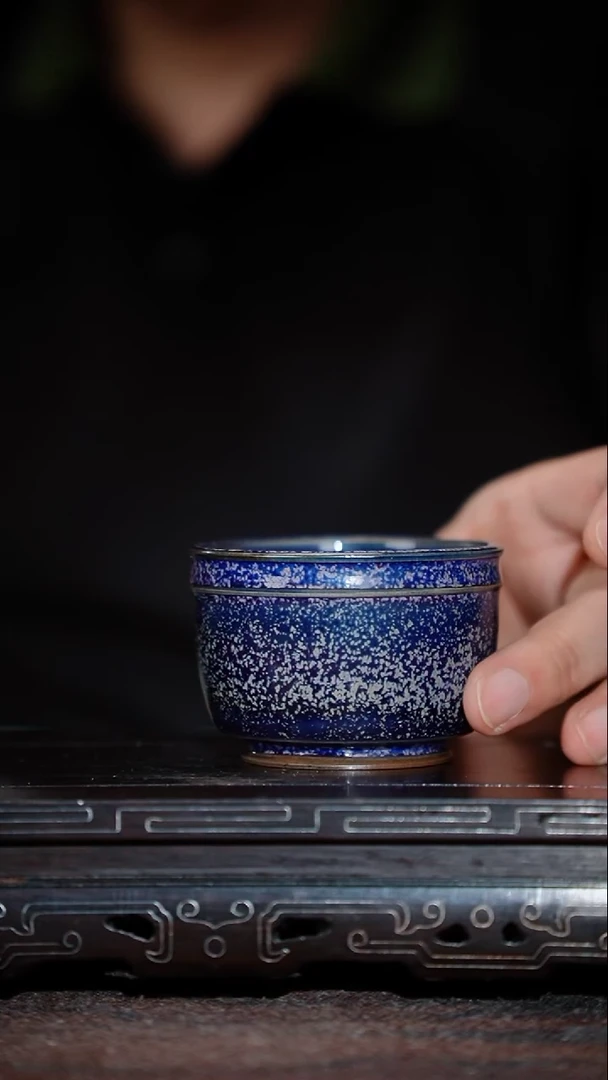 187-3卷足圆融杯（碳蓝釉  窑变随机）