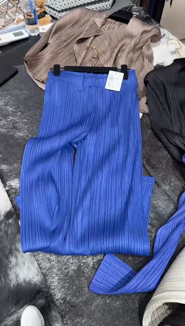 树*3094蓝色裤子