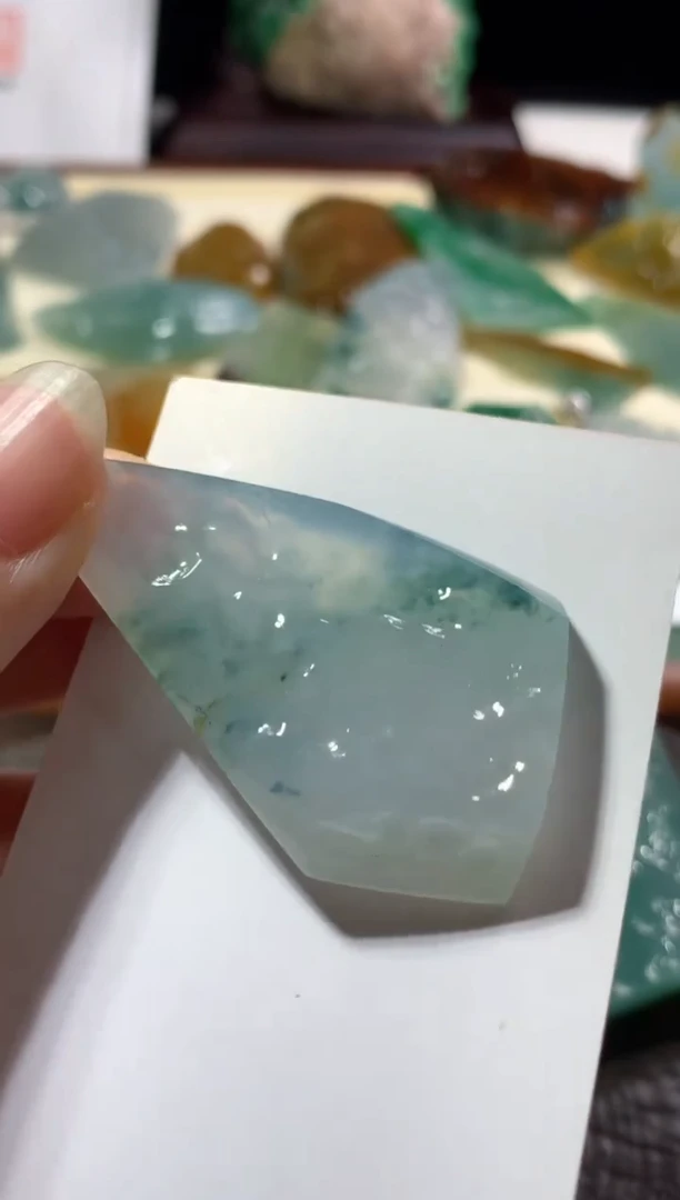 【闪购商品】翡翠颈饰未镶嵌吊坠