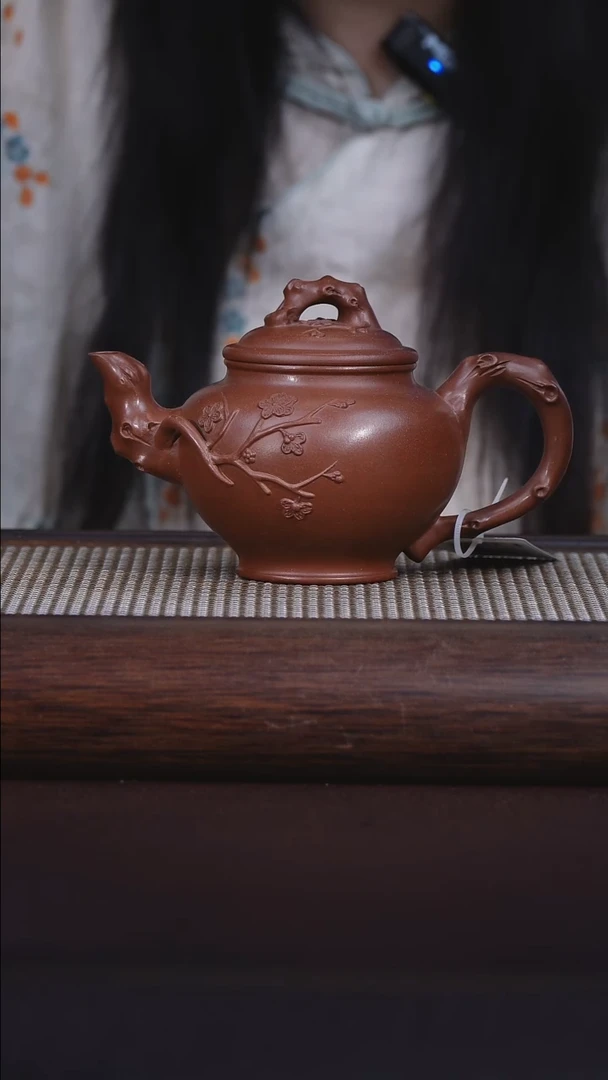 茶壶紫砂关注主播即可参与竞拍