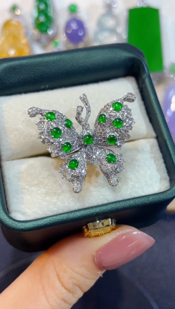 颈饰18K金镶嵌翡翠团购20