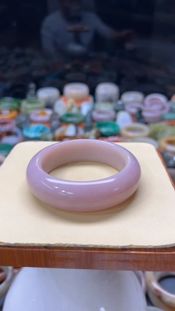 【闪购商品】石英质玉手镯未镶嵌112