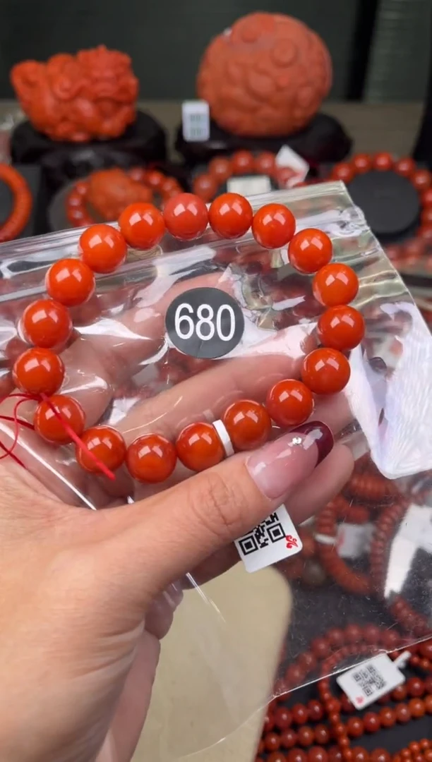 【闪购商品】南红玛瑙珠宝奇石未镶嵌680-12+