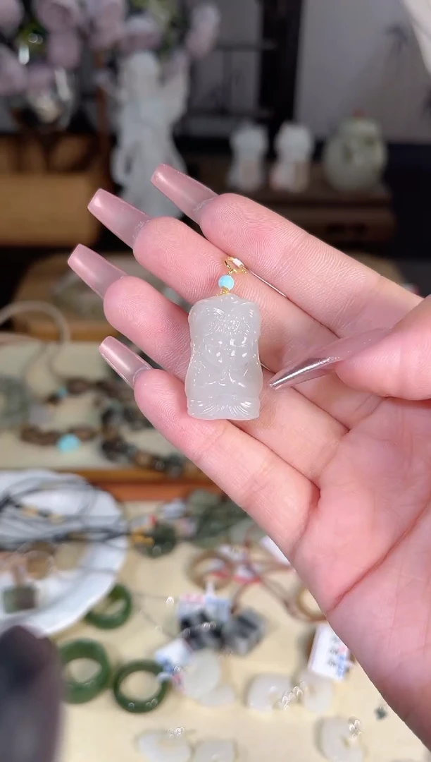 和田玉18K金镶嵌吊坠(不含链)多样性发货其一18k