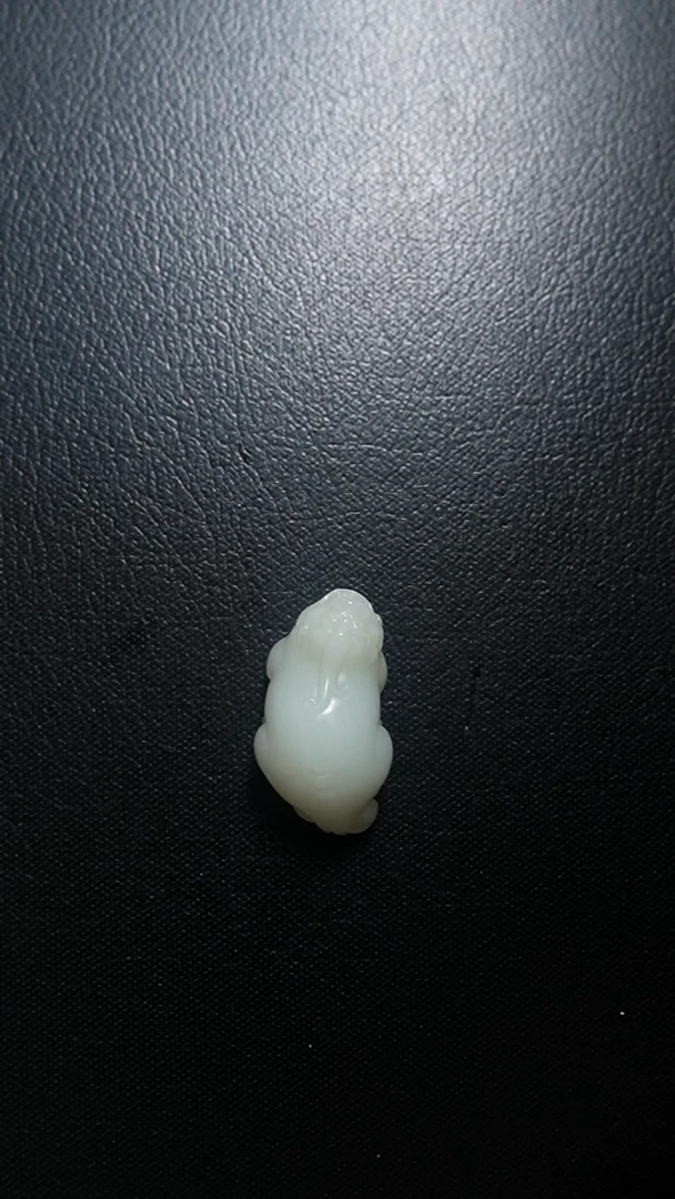 颈饰未镶嵌和田玉貔貅