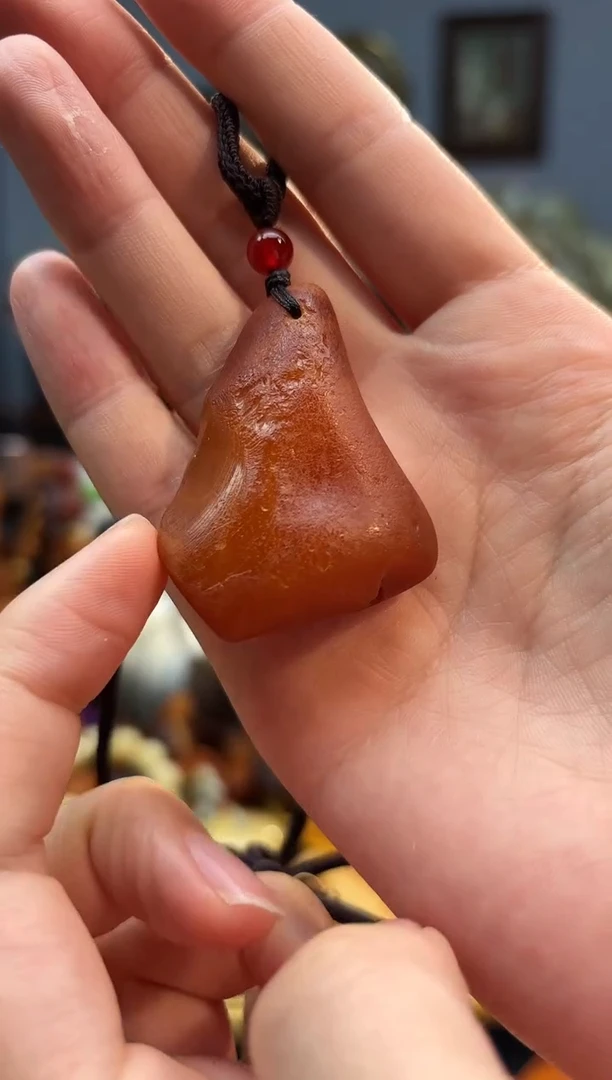 琥珀颈饰未镶嵌吊坠