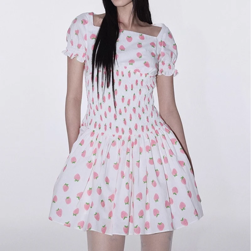 0118制造后花园*粉色小草莓印花方领打揽连衣裙