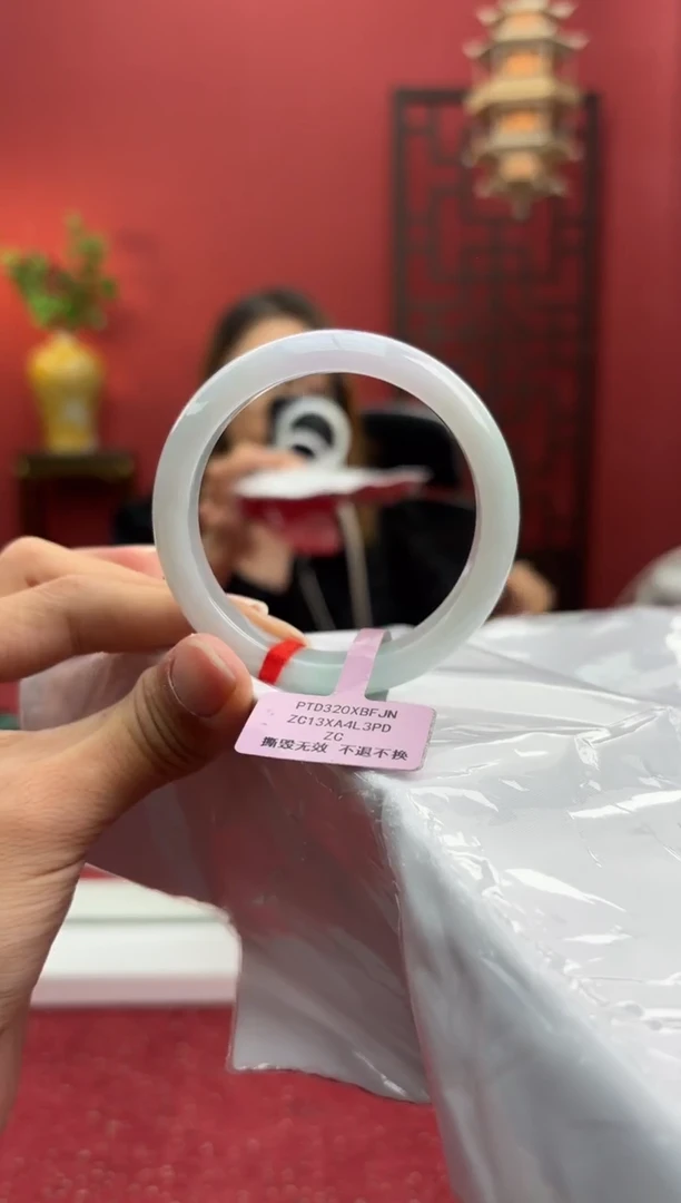 未镶嵌手镯翡翠翡翠手镯23