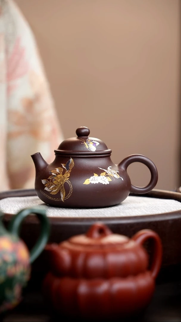 茶壶紫砂紫泥容天金银错荷花