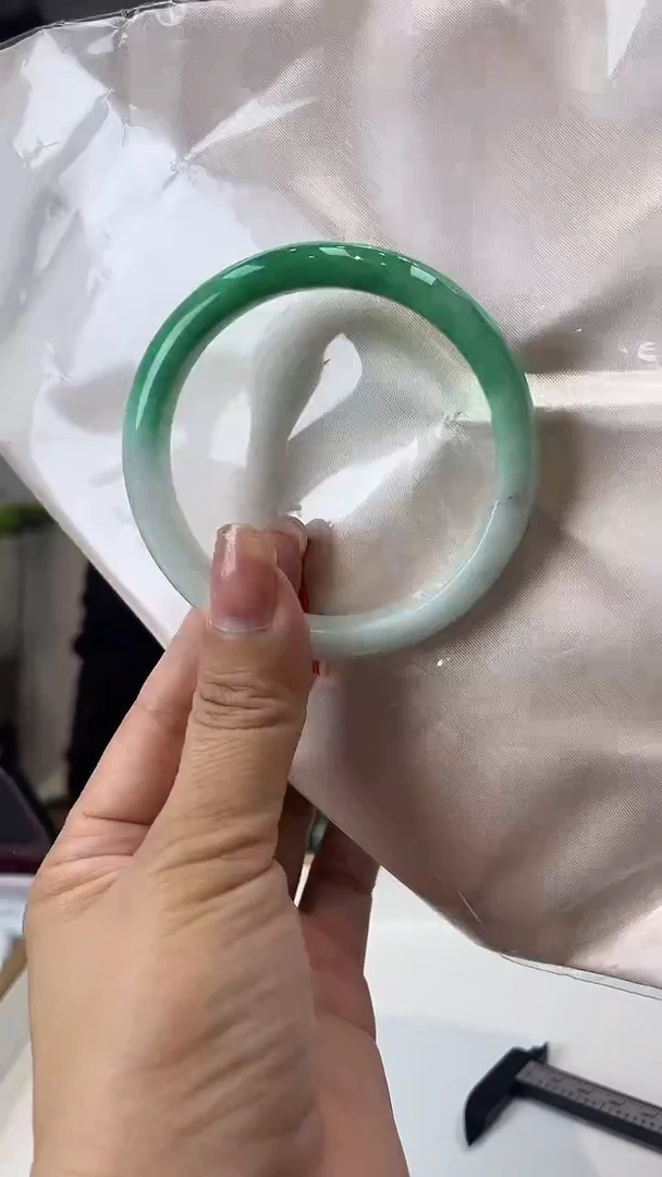 【闪购商品】砖雕h19 圈口60 独货手镯