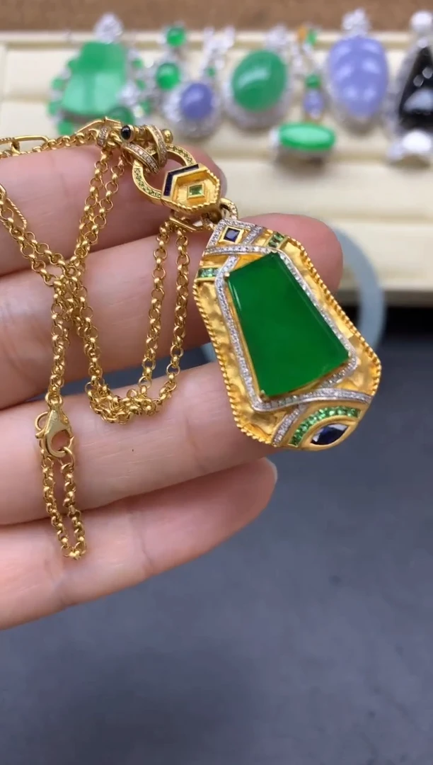 【闪购商品】翡翠颈饰18K金镶嵌493-中国好珍宝