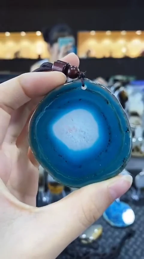 未镶嵌颈饰玛瑙/玉髓卫**肖玛瑙