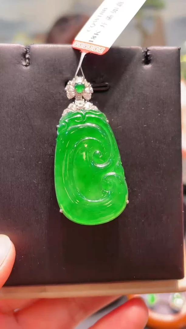 【闪购商品】翡翠颈饰18K金镶嵌A106天然A货翡翠