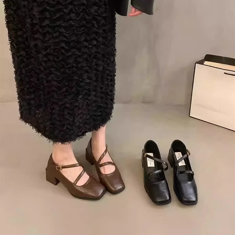 粗跟复古方头玛丽珍鞋女气质粗跟浅口小皮鞋高级感一字带高跟单鞋