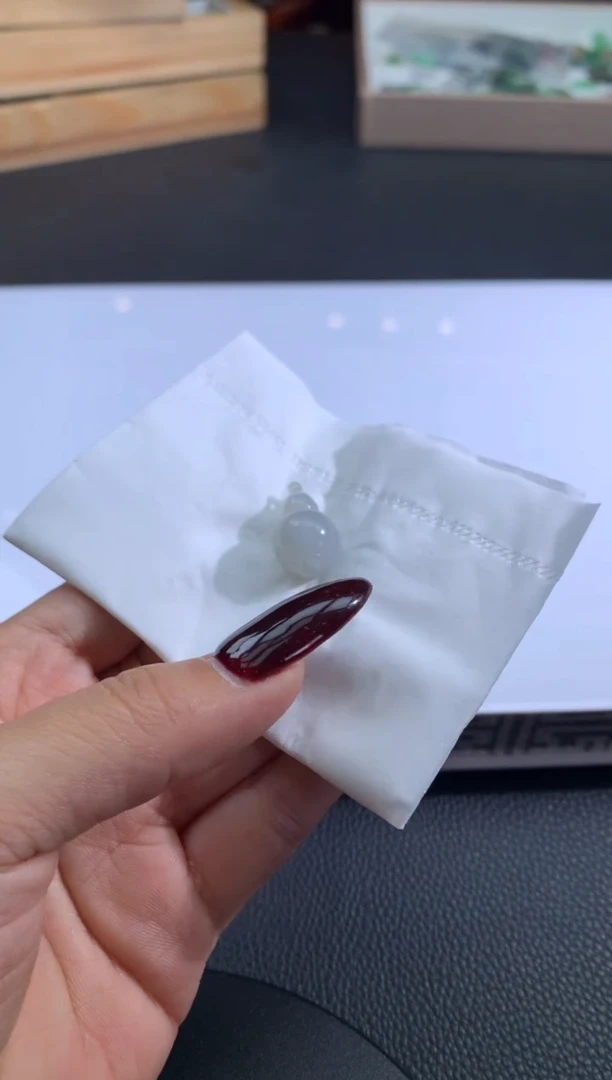 【闪购商品】定制翡翠未镶嵌翡翠