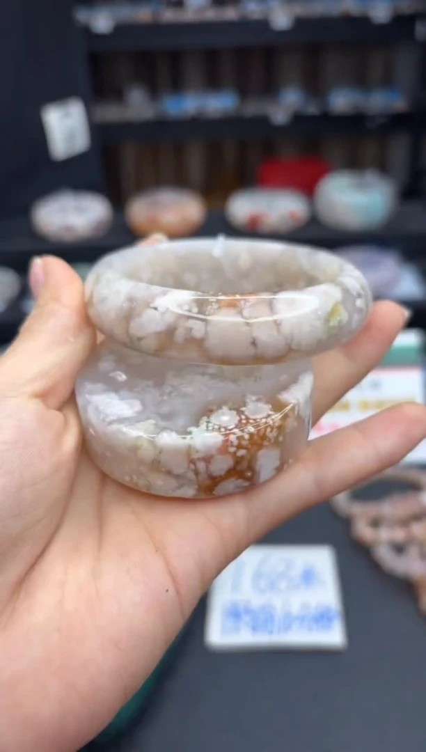 【闪购商品】石英质玉手镯未镶嵌792（60圈赠送镯心）