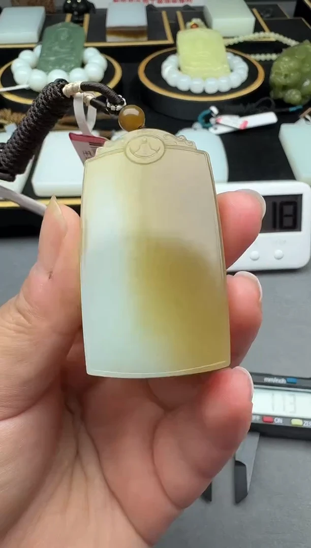 颈饰未镶嵌和田玉4