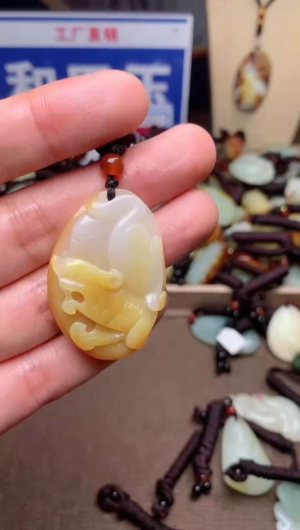 【闪购商品】和田玉颈饰未镶嵌1