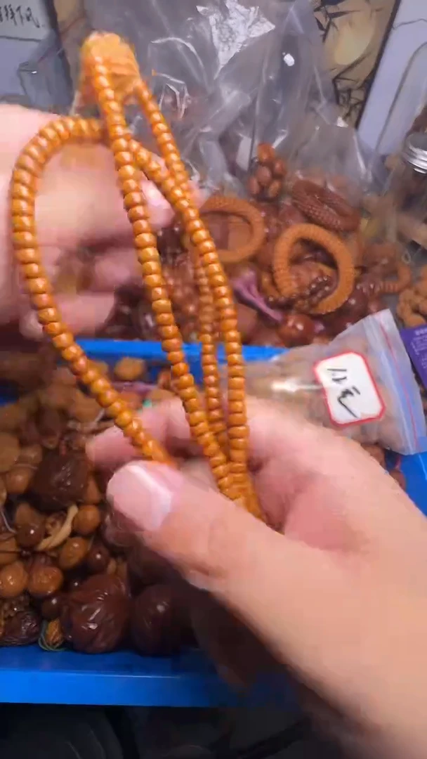 手串橄榄核脖挂的