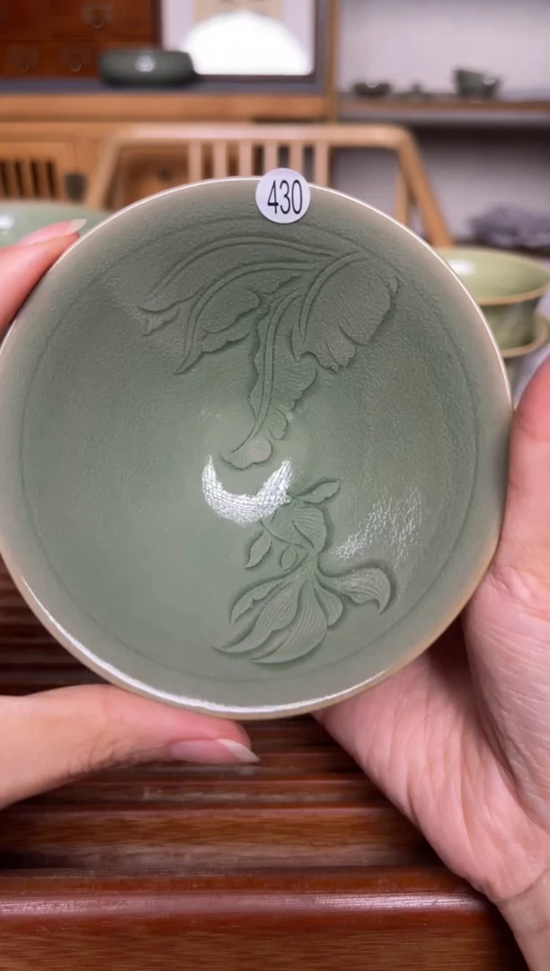 瓷器430纯手工秘色斗笠盏 微瑕
