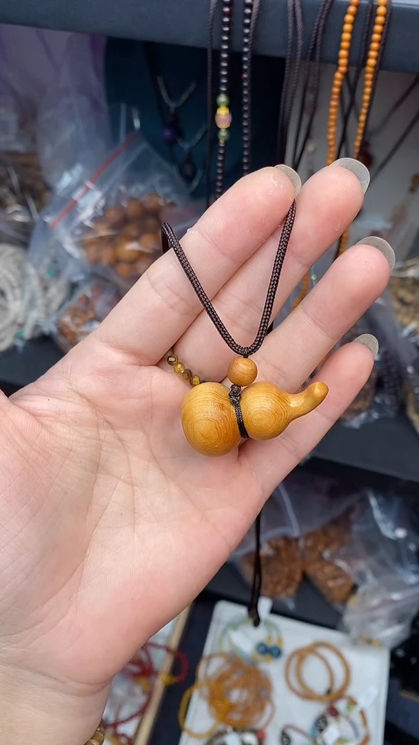 柏木（崖柏）吊坠崖柏葫芦吊坠