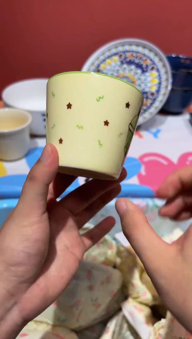 瓷片默认微瑕瓷器瓷片