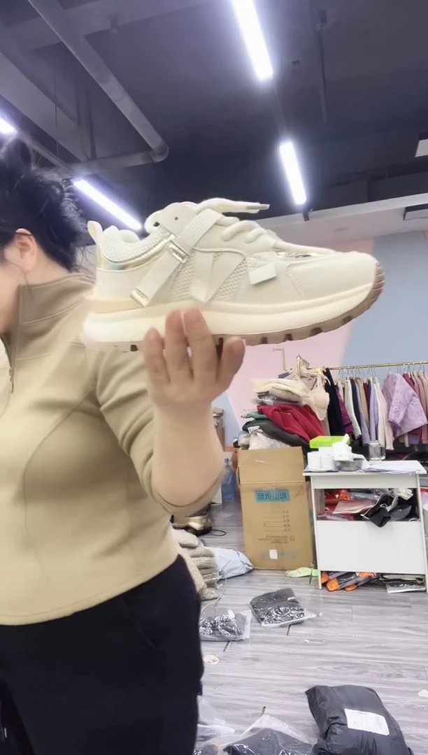 闪电购61 38码 女士运动鞋