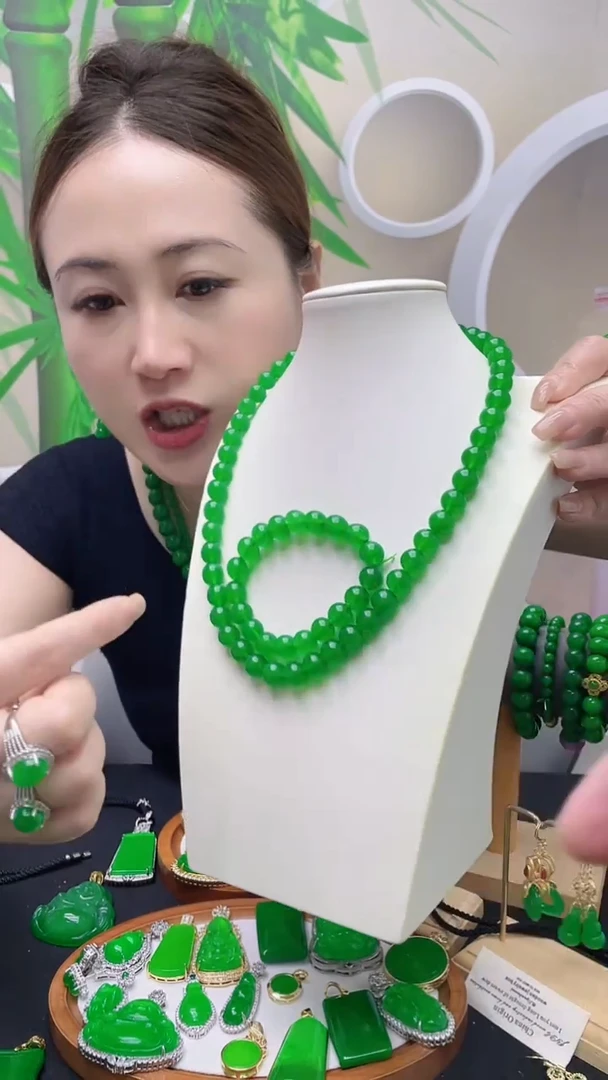 套链14K金镶嵌翡翠D06