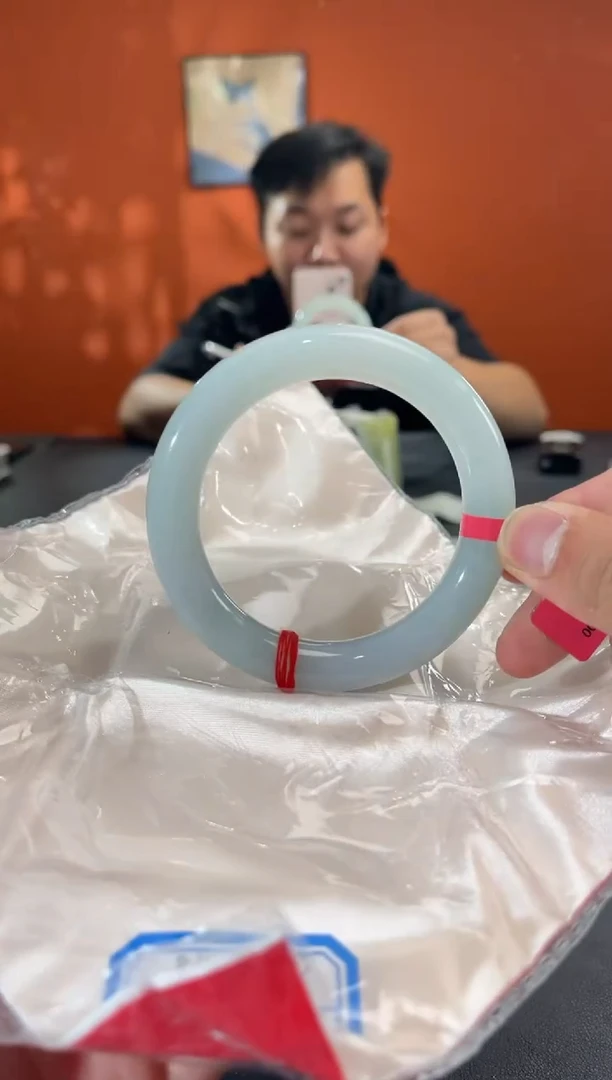 未镶嵌手镯翡翠60