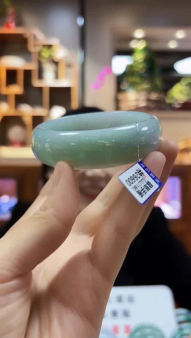 【闪购商品】翡翠颈饰未镶嵌57.2手镯