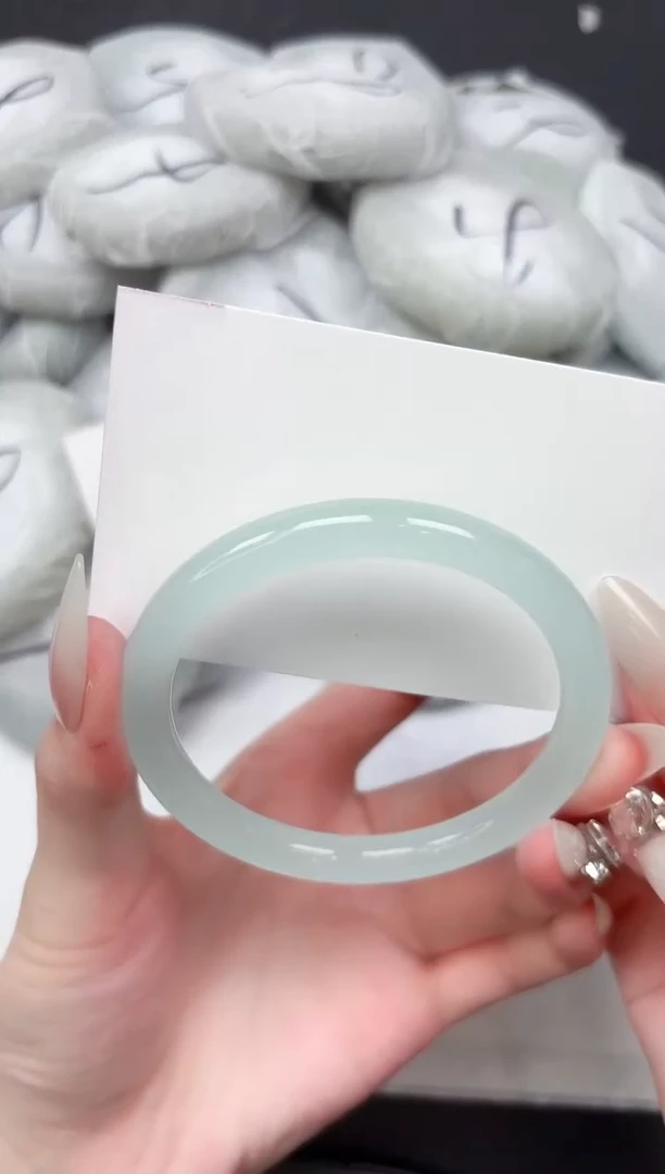 未镶嵌手镯石英质玉17-58