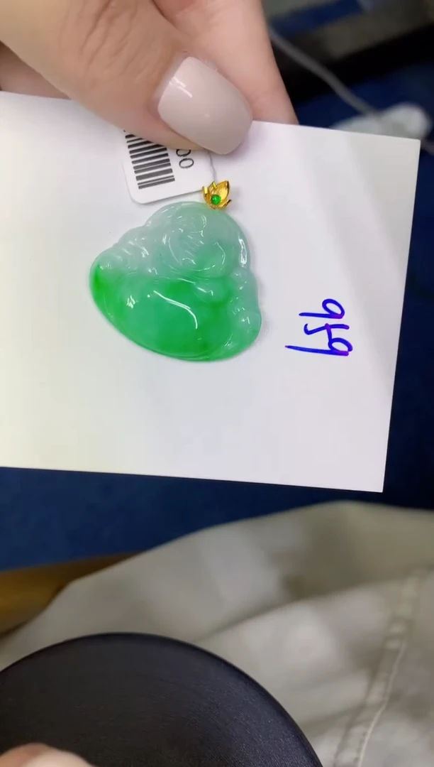 颈饰18K金镶嵌翡翠缅甸天然翡翠A货