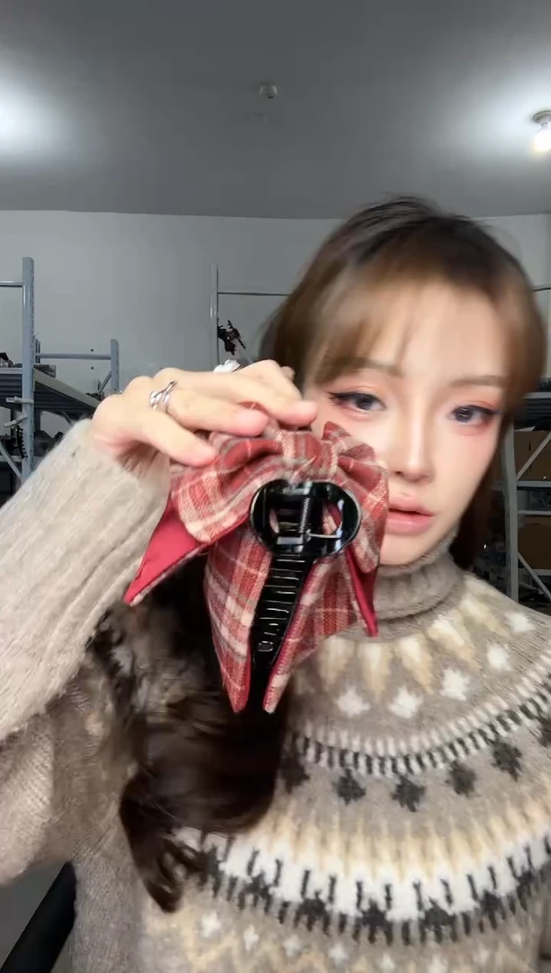 非金属无红色格纹蝴蝶大抓