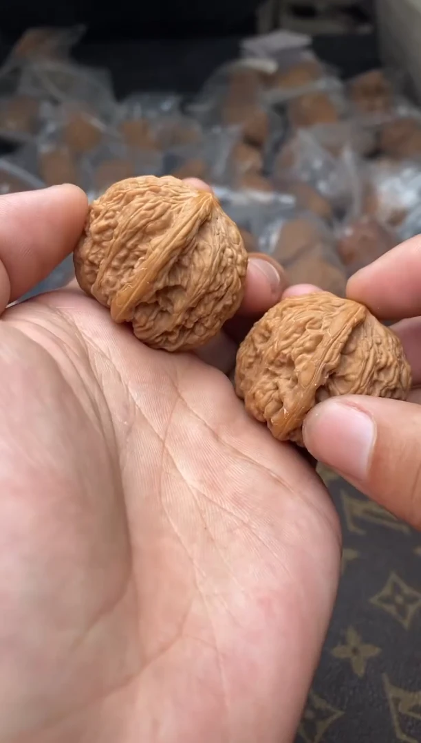 【闪购商品】文玩核桃把件A111号37尺密纹