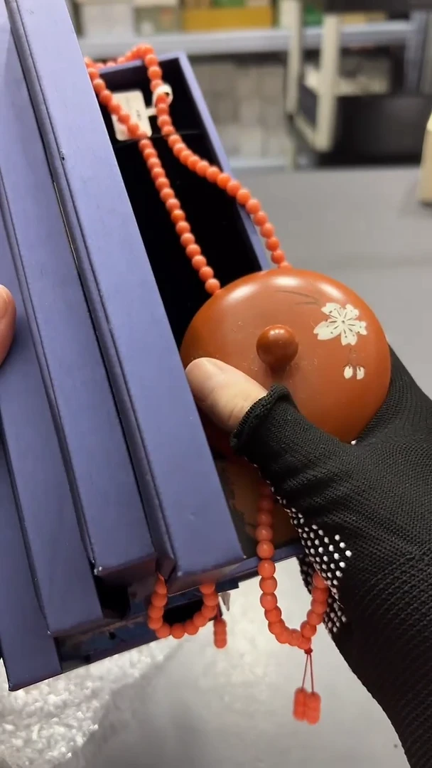 瓷片W****8满38包邮，编号：G207  4只