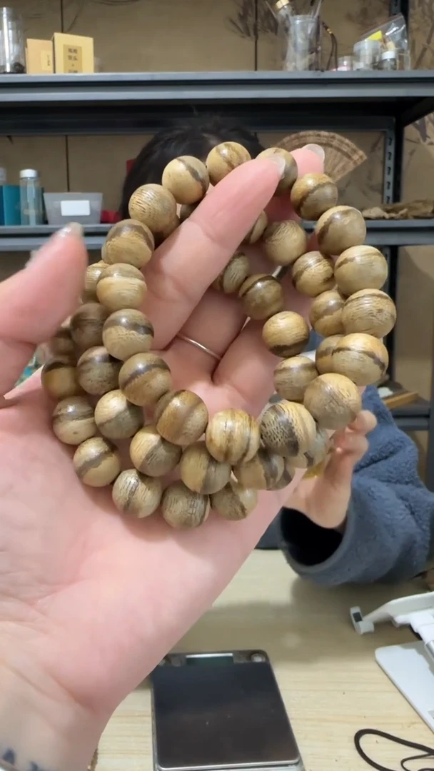 【闪购商品】沉香手串4号马泥涝圆珠手串多样性一条卡12