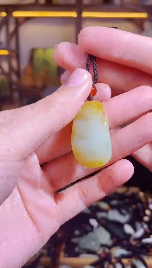 颈饰未镶嵌和田玉1