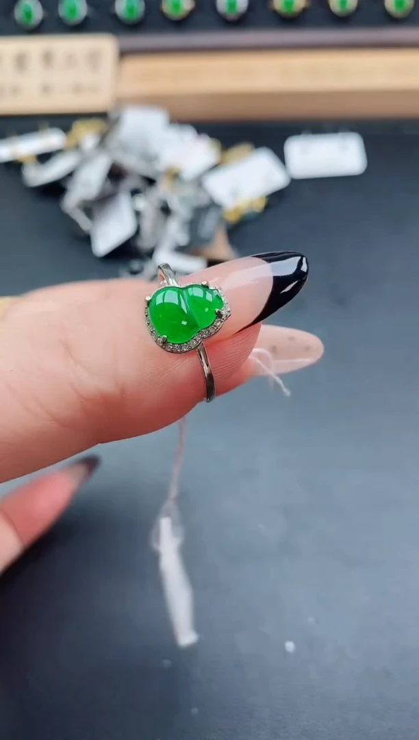 银S925镶嵌戒指翡翠1