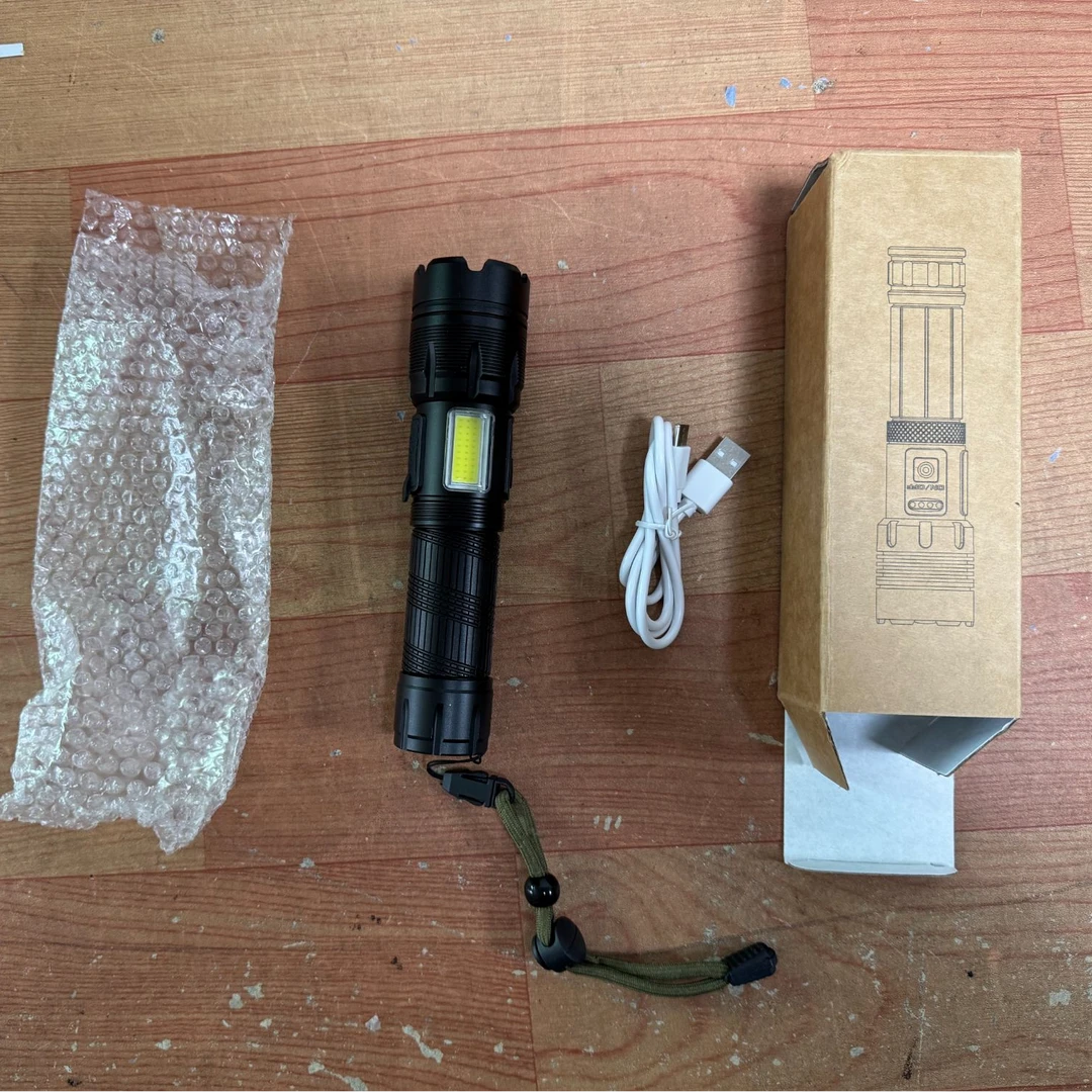 不含电池带侧光手电筒可装多种电池